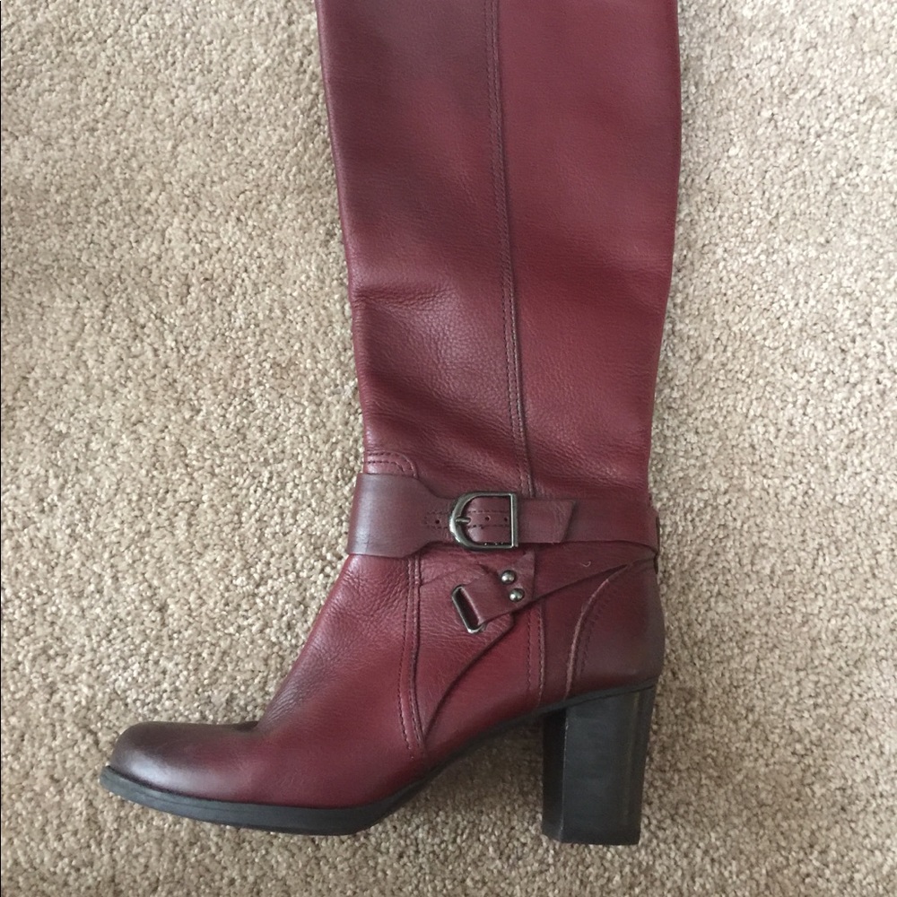 Like new leather boots